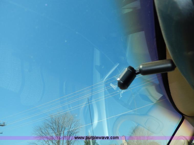 image for item D8045 1999 Ford F250 Super Duty SuperCab pickup truck