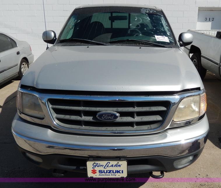 image for item D8047 2000 Ford F150 XLT Off-Road SuperCab pickup truck