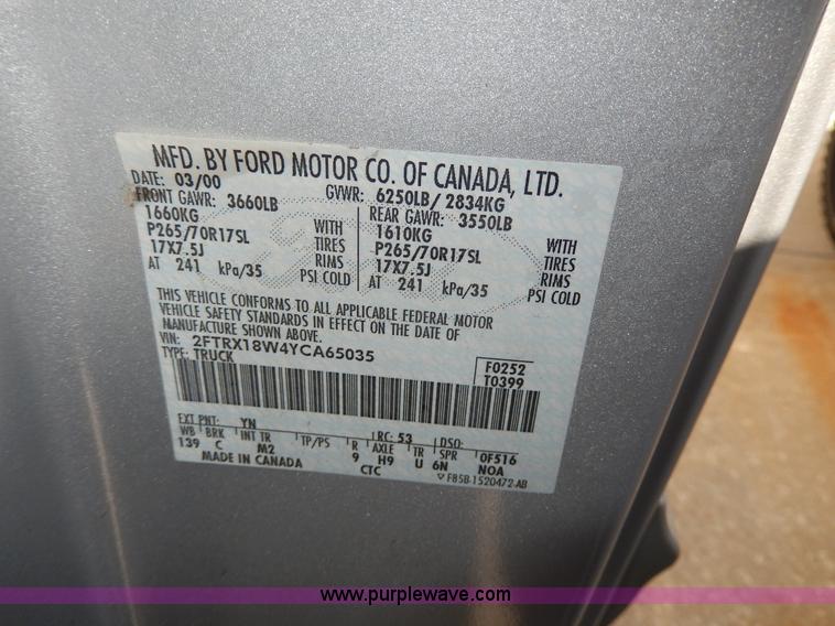 image for item D8047 2000 Ford F150 XLT Off-Road SuperCab pickup truck