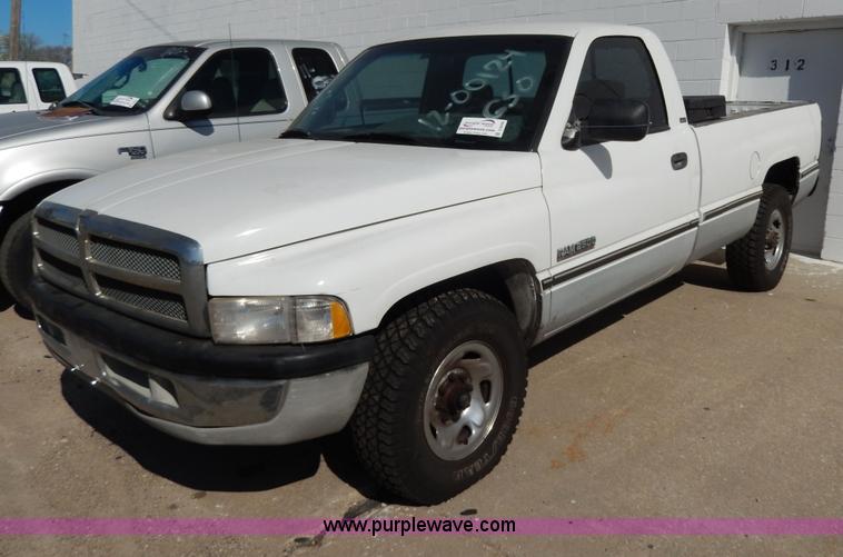 image for item D8048 1995 Dodge Ram 2500 HD Laramie SLT pickup truck