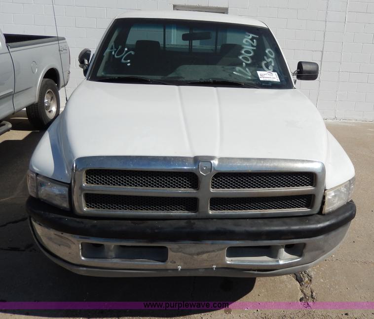 image for item D8048 1995 Dodge Ram 2500 HD Laramie SLT pickup truck