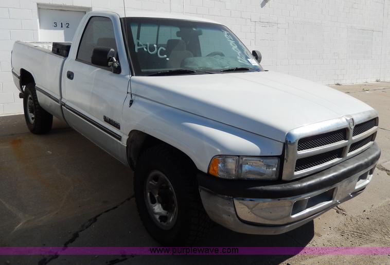 image for item D8048 1995 Dodge Ram 2500 HD Laramie SLT pickup truck