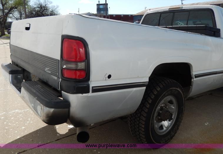 image for item D8048 1995 Dodge Ram 2500 HD Laramie SLT pickup truck
