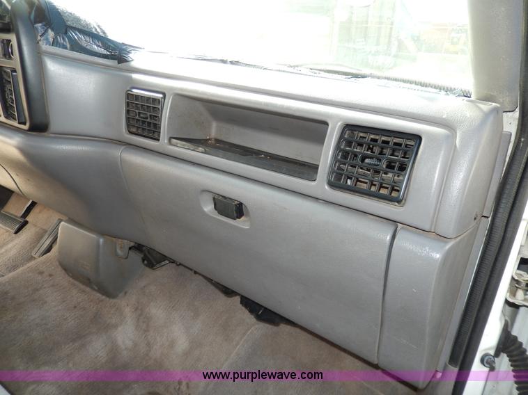 image for item D8048 1995 Dodge Ram 2500 HD Laramie SLT pickup truck