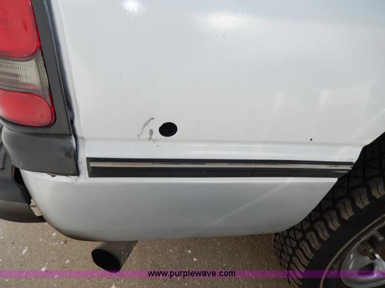 image for item D8048 1995 Dodge Ram 2500 HD Laramie SLT pickup truck