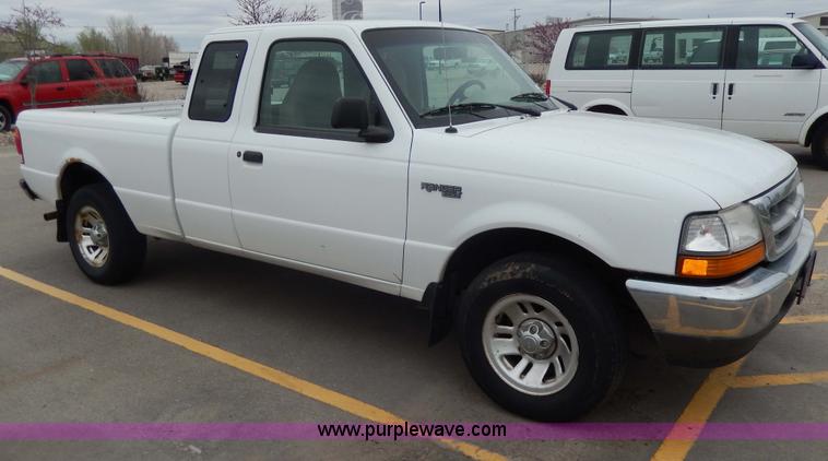 image for item D8049 1999 Ford Ranger XLT pickup truck