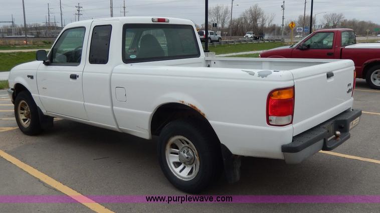 image for item D8049 1999 Ford Ranger XLT pickup truck