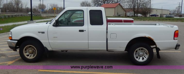 image for item D8049 1999 Ford Ranger XLT pickup truck