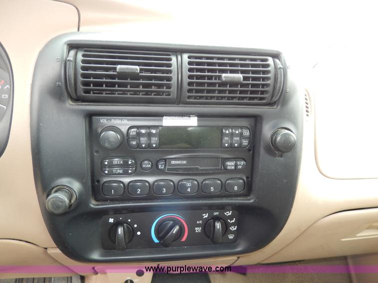 image for item D8049 1999 Ford Ranger XLT pickup truck