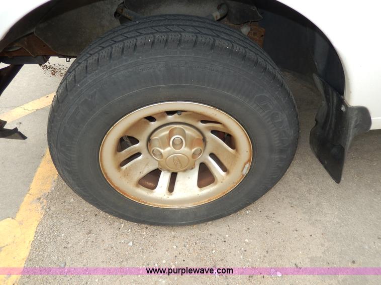 image for item D8049 1999 Ford Ranger XLT pickup truck