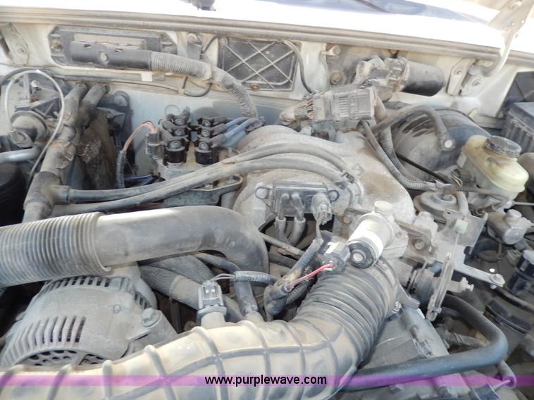 image for item D8052 2000 Ford Ranger pickup truck