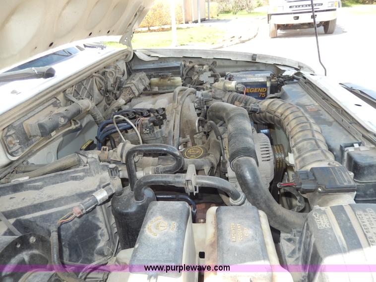 image for item D8052 2000 Ford Ranger pickup truck