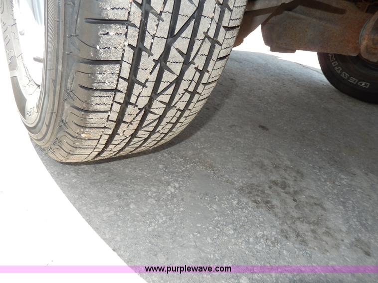 image for item D8052 2000 Ford Ranger pickup truck