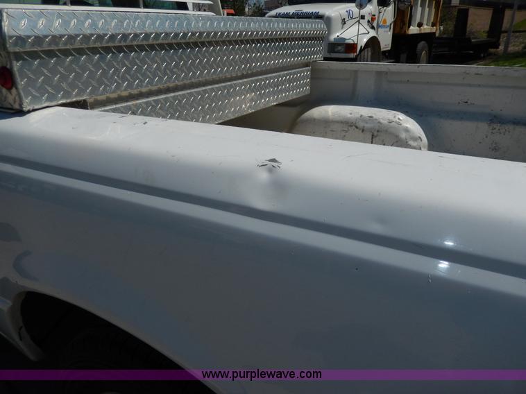 image for item D8052 2000 Ford Ranger pickup truck