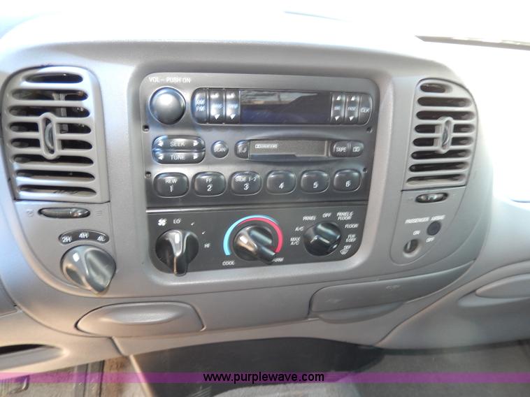 image for item D8053 1998 Ford F150 XLT SuperCab pickup truck