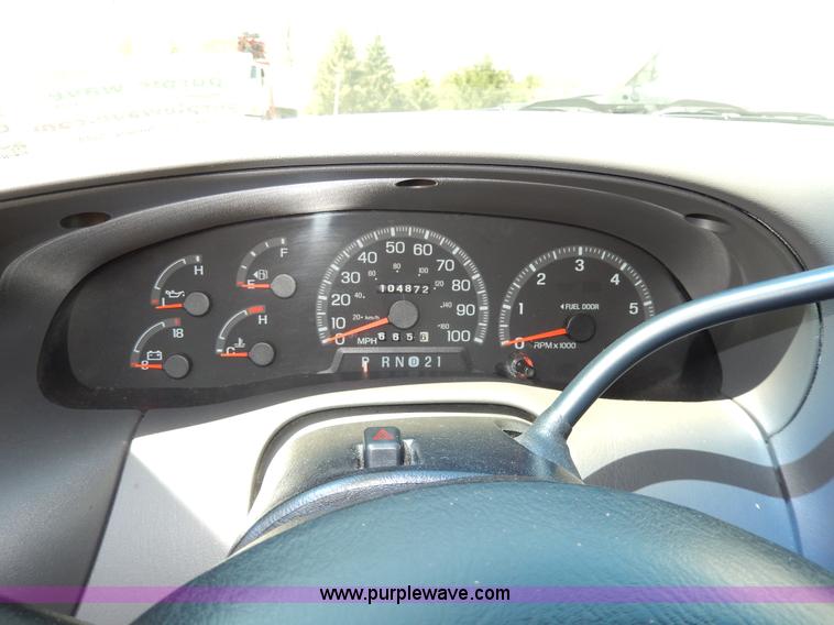 image for item D8053 1998 Ford F150 XLT SuperCab pickup truck