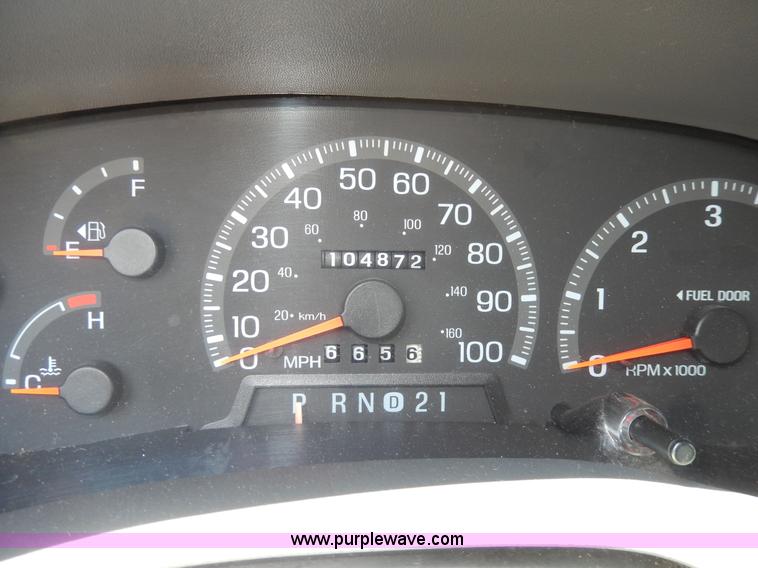 image for item D8053 1998 Ford F150 XLT SuperCab pickup truck