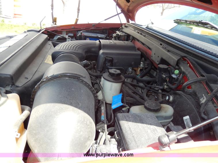 image for item D8053 1998 Ford F150 XLT SuperCab pickup truck