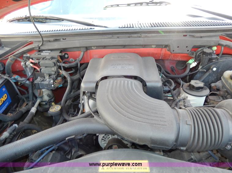 image for item D8053 1998 Ford F150 XLT SuperCab pickup truck