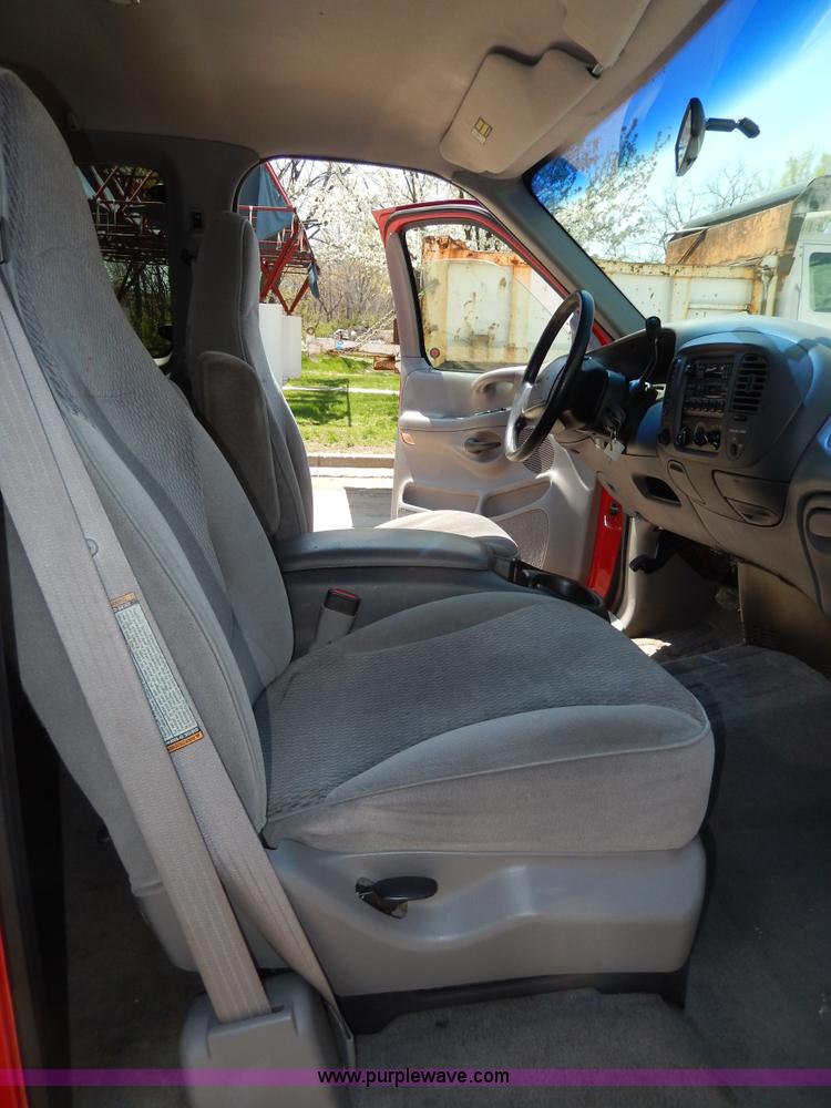 image for item D8053 1998 Ford F150 XLT SuperCab pickup truck