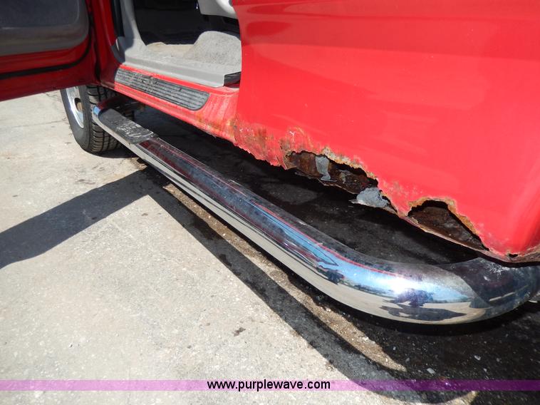 image for item D8053 1998 Ford F150 XLT SuperCab pickup truck