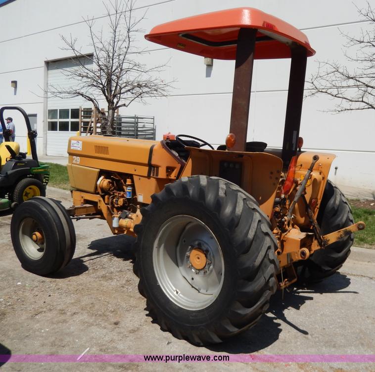 image for item D8054 1988 Case 485-380B tractor