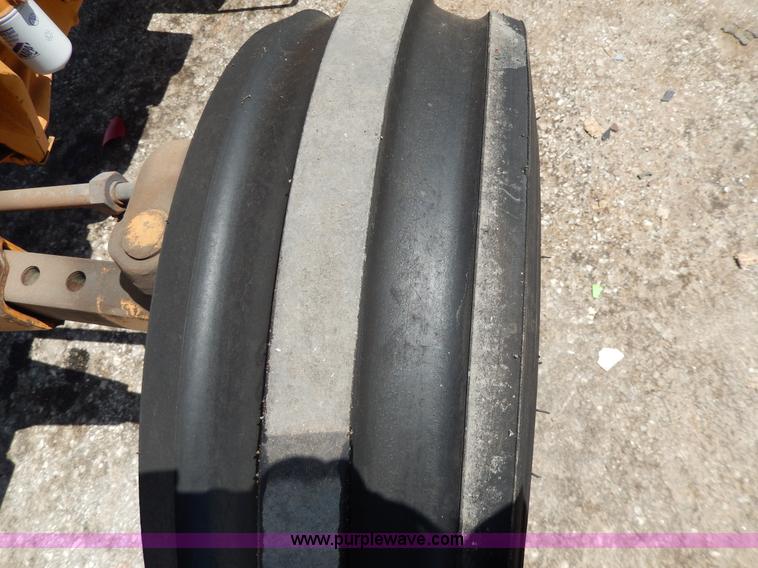 image for item D8054 1988 Case 485-380B tractor