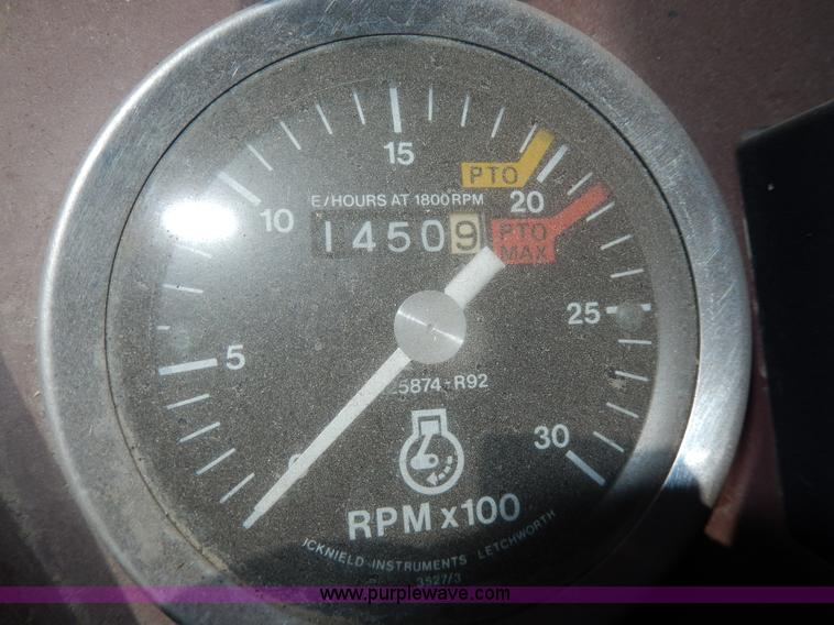 image for item D8054 1988 Case 485-380B tractor