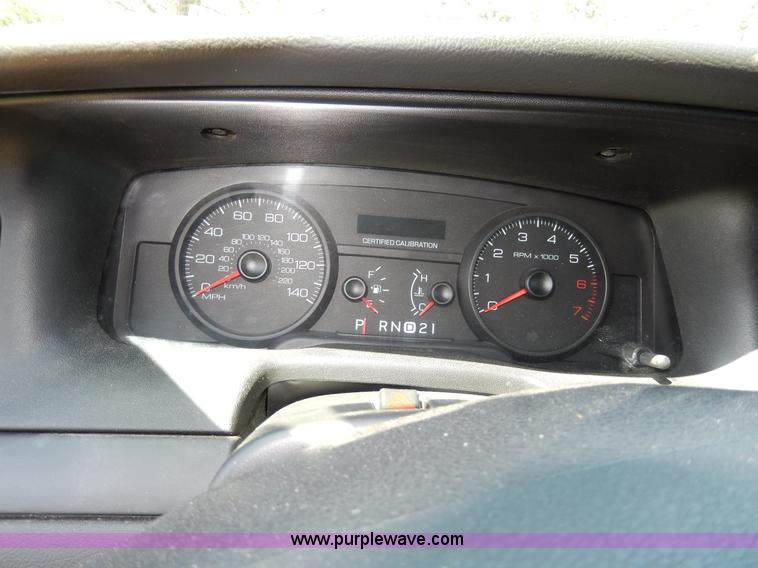 image for item D8055 2007 Ford Crown Victoria Police Interceptor