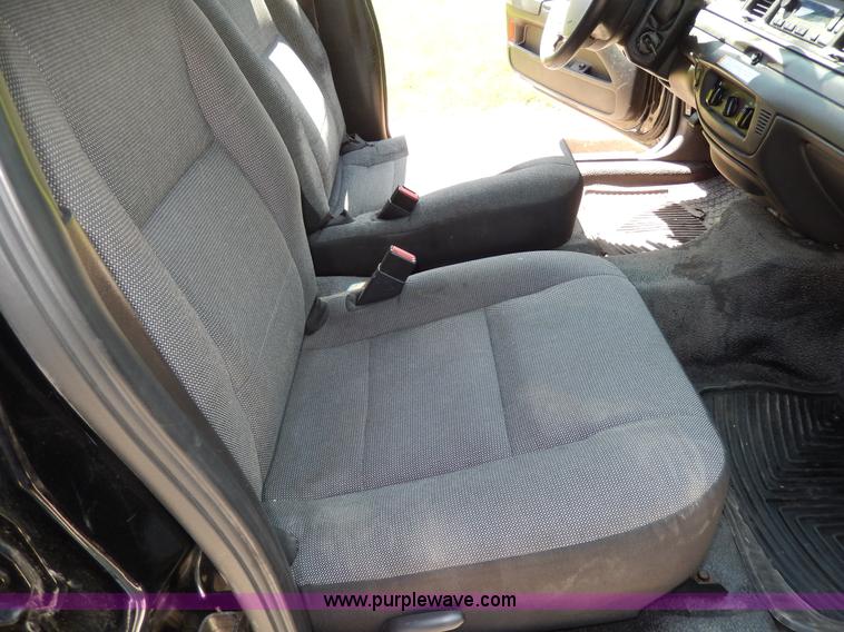 image for item D8055 2007 Ford Crown Victoria Police Interceptor