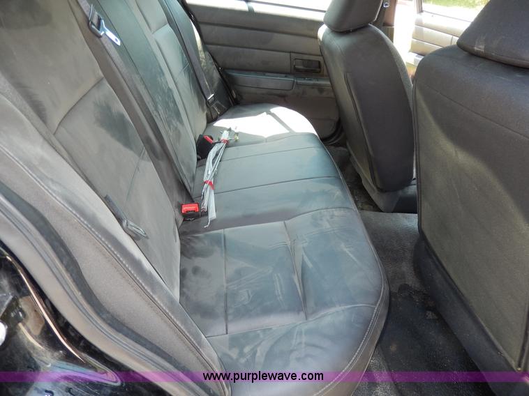 image for item D8055 2007 Ford Crown Victoria Police Interceptor