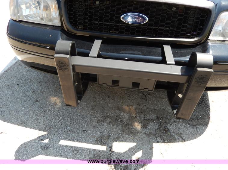 image for item D8055 2007 Ford Crown Victoria Police Interceptor