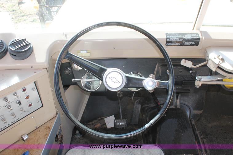 image for item E2582 1991 Blue Bird 60 school bus