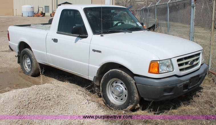 image for item E3331 2002 Ford Ranger pickup truck