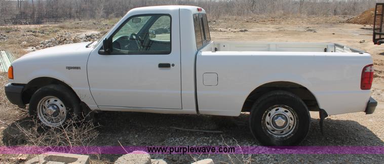 image for item E3331 2002 Ford Ranger pickup truck