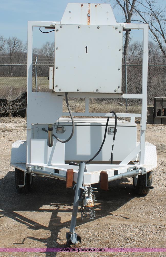 image for item E3332 Mobile speed radar detector