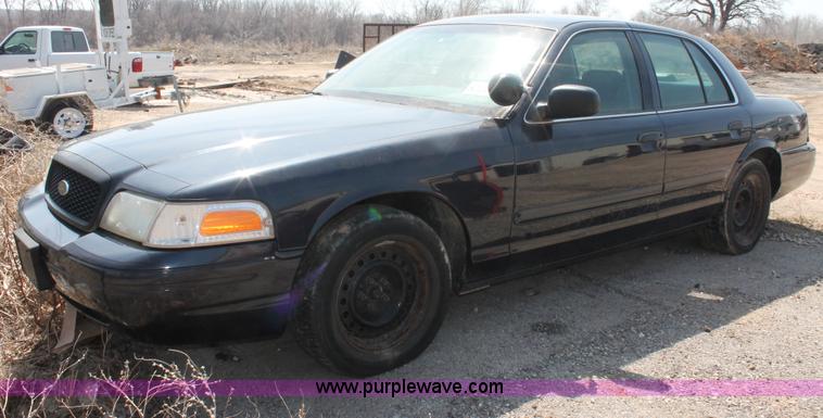 image for item E3333 2001 Ford Crown Victoria Police Interceptor