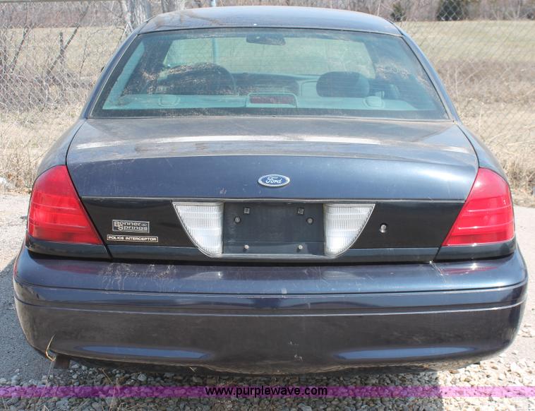 image for item E3333 2001 Ford Crown Victoria Police Interceptor