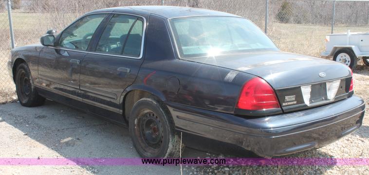 image for item E3333 2001 Ford Crown Victoria Police Interceptor
