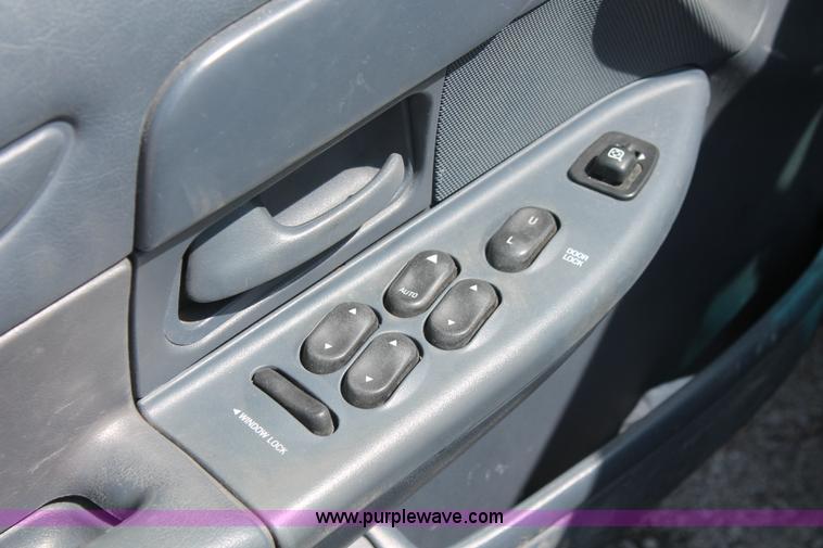 image for item E3333 2001 Ford Crown Victoria Police Interceptor