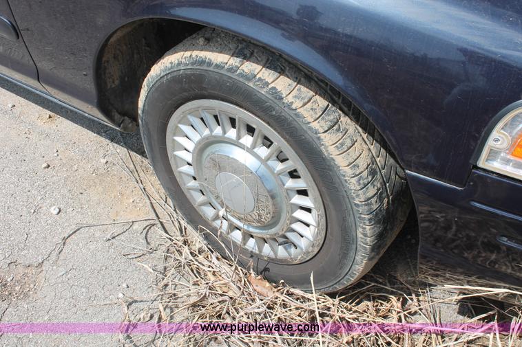 image for item E3333 2001 Ford Crown Victoria Police Interceptor