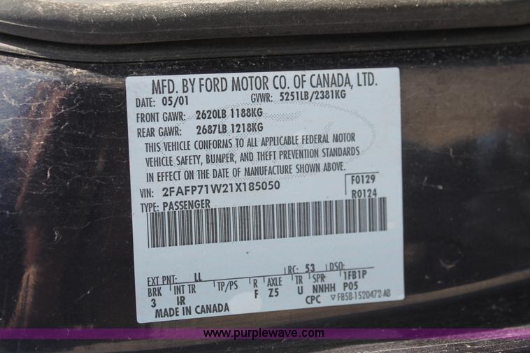 image for item E3333 2001 Ford Crown Victoria Police Interceptor