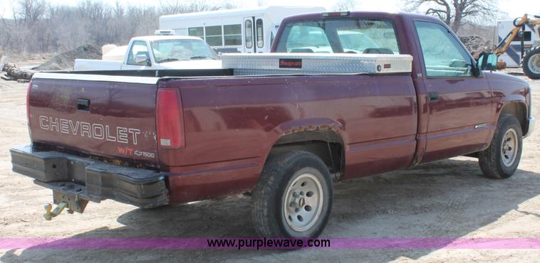 image for item E3334 1994 Chevrolet Cheyenne 1500 pickup truck