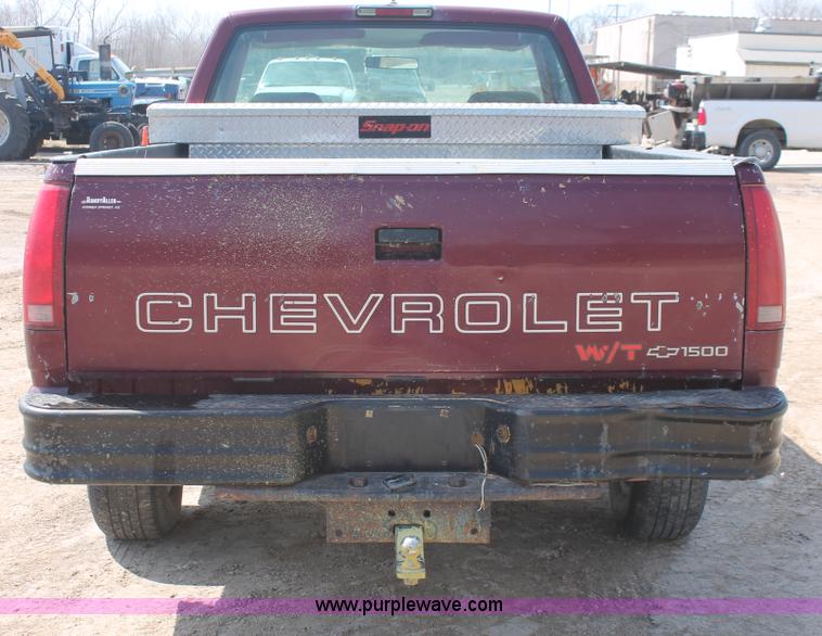 image for item E3334 1994 Chevrolet Cheyenne 1500 pickup truck