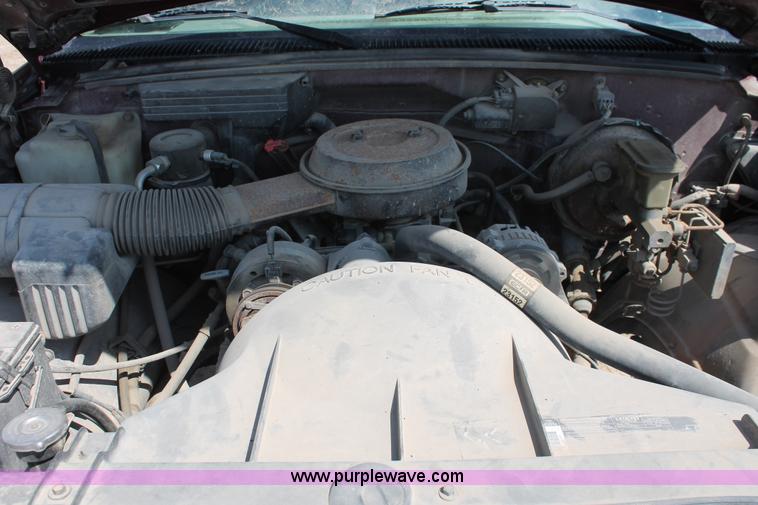 image for item E3334 1994 Chevrolet Cheyenne 1500 pickup truck
