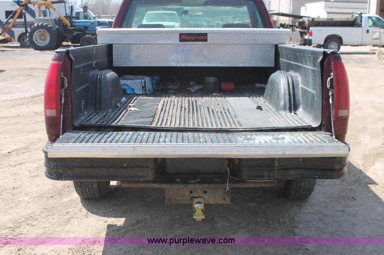 image for item E3334 1994 Chevrolet Cheyenne 1500 pickup truck