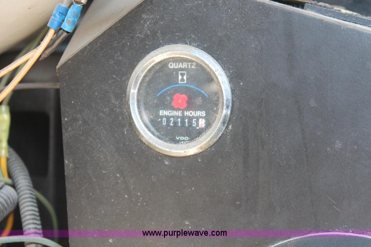 image for item E3335 1989 GMC TopKick 7000 EMS building maintenance truck