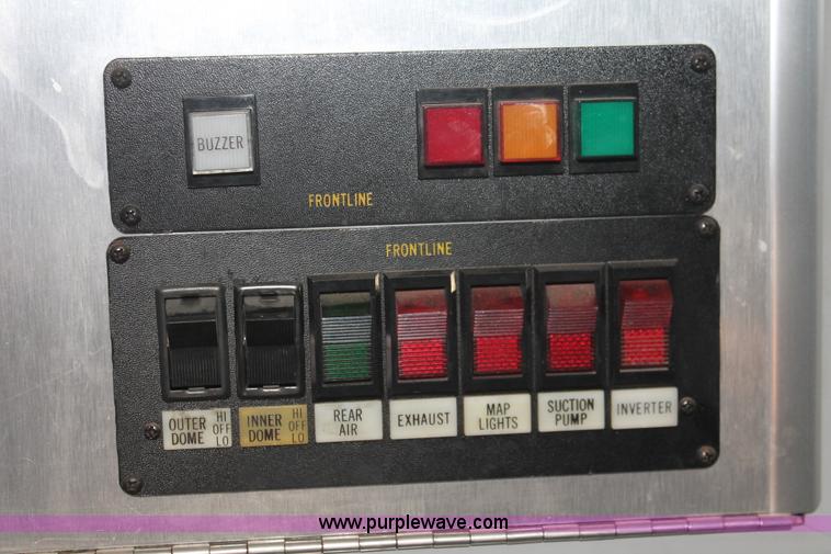 image for item E3335 1989 GMC TopKick 7000 EMS building maintenance truck