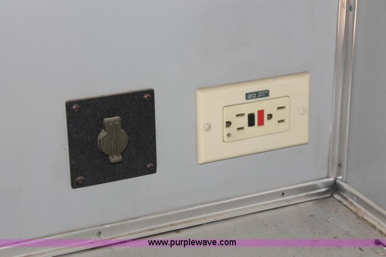 image for item E3335 1989 GMC TopKick 7000 EMS building maintenance truck