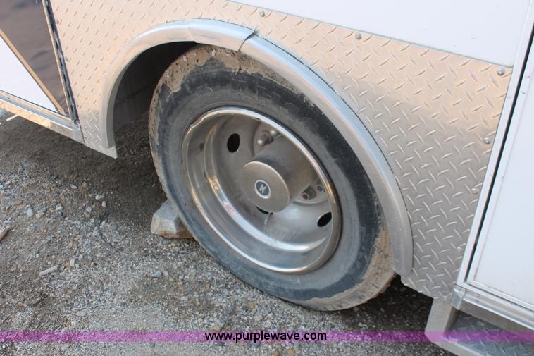 image for item E3335 1989 GMC TopKick 7000 EMS building maintenance truck